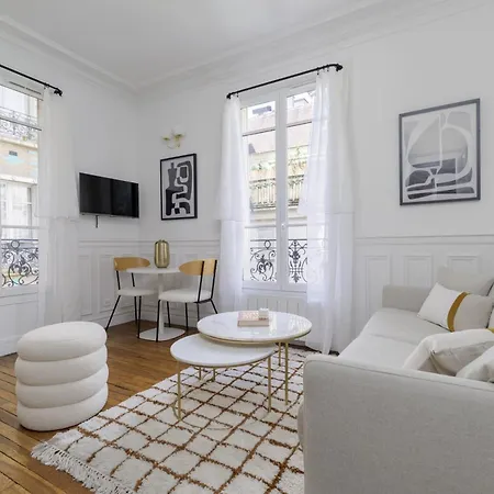 New Snug Flat In The Heart Of Le Marais Appartamento
